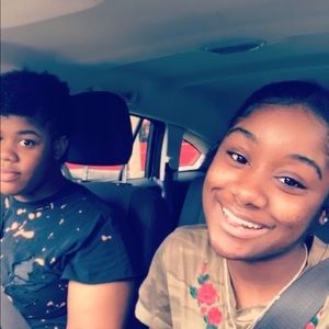 Meet your Posher, Denise